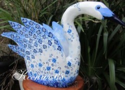 Ксения 68 - Лебедь из пластиковой канистры.МК
