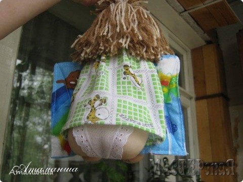 Это у неё такая пижамка и трусики
МК по пошиву Сонечки - http://www.liveinternet.ru/users/4410255/post171015717/