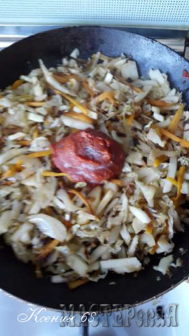Тушеная капуста с яблоками