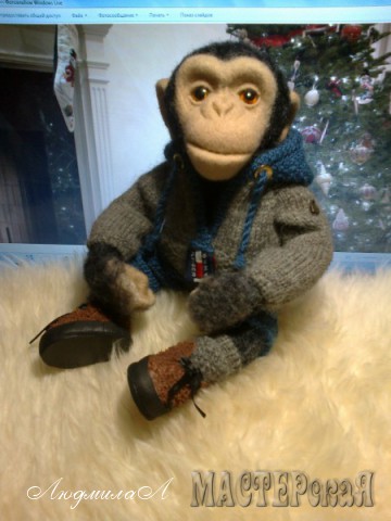 Обезьянка игрушка ручной работы - шимпанзе Джонни с львенком