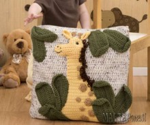giraffe-pillow-free-crochet-pattern-550x456.jpg