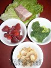 Икаквсегдаобычные,классическисовместимыепродукты:клубника,брокколи,листовойсалат,шампиньончикии,наконец,копченаясвинина:))