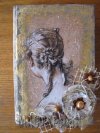 приклеиладекупажнуюкарту,слегкапотерланаждачкой,накрая-поталь